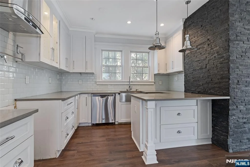 Photo of 449 Park