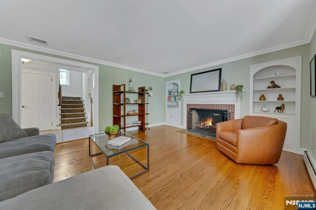 Photo of 140 Boulevard