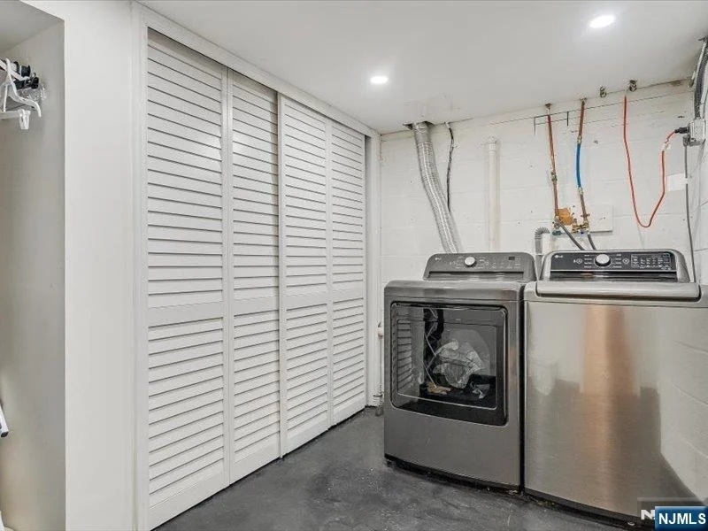 Photo of 372 McKinley
