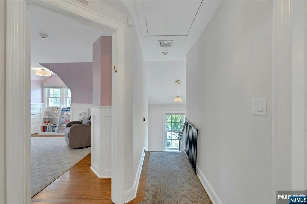 Photo of 140 Boulevard