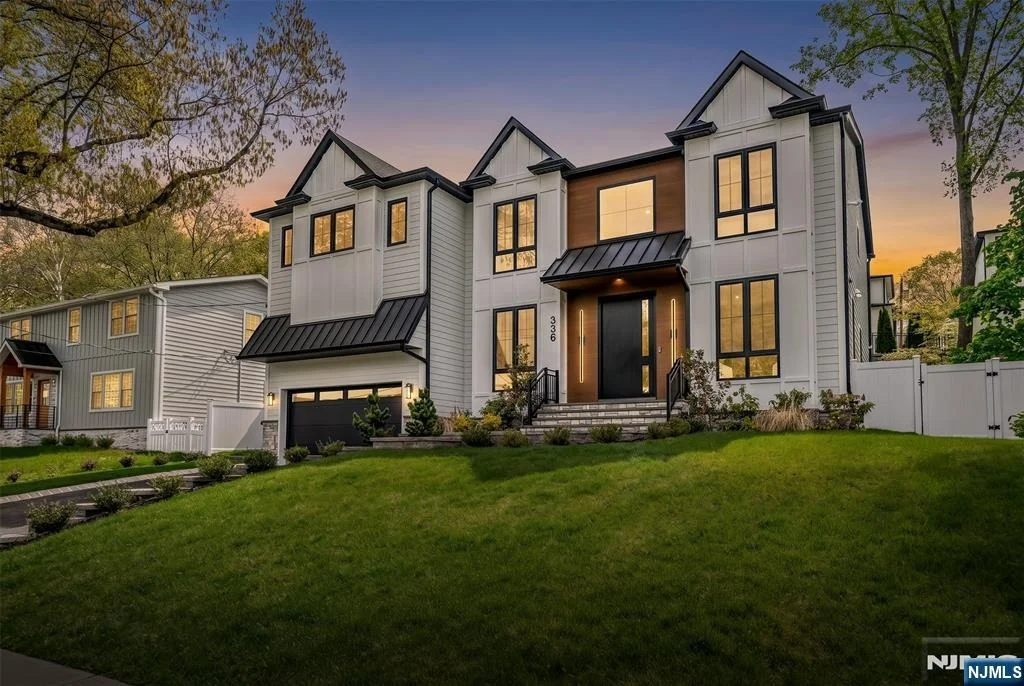 Photo of 336 Lockwood