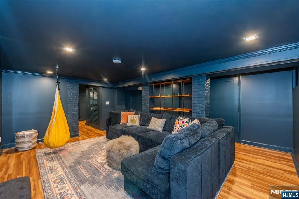 Photo of 85 Evergreen