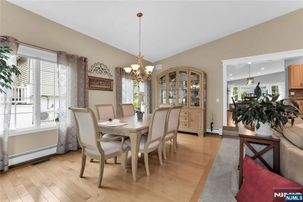 Photo of 14 Beverly