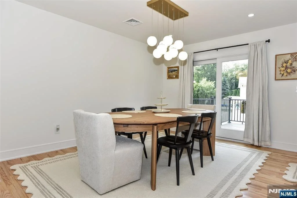 Photo of 75 Demarest