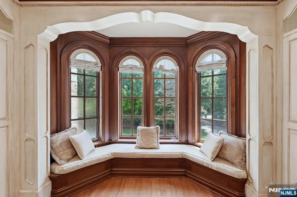 Photo of 7 Buckingham
