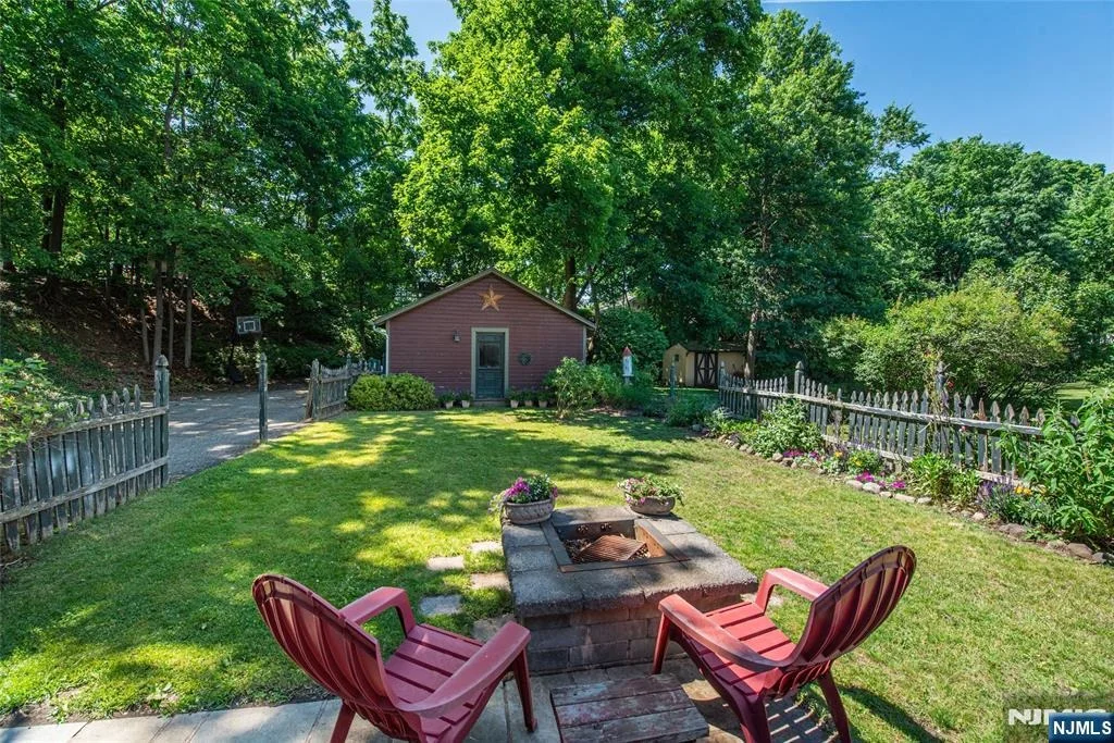 Photo of 35 Brookside