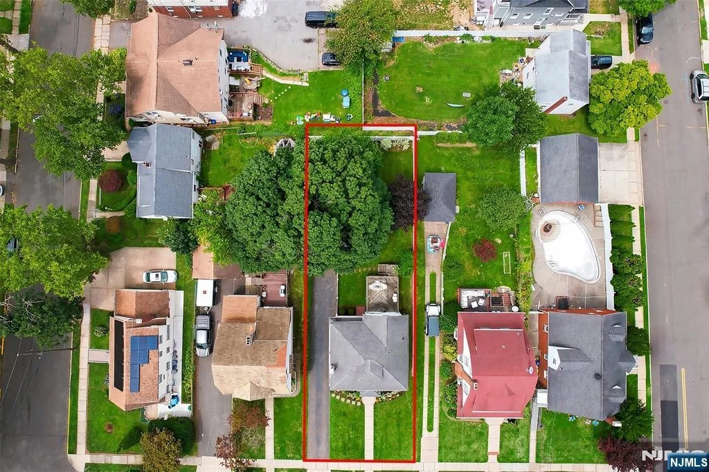 Photo of 156 Larch