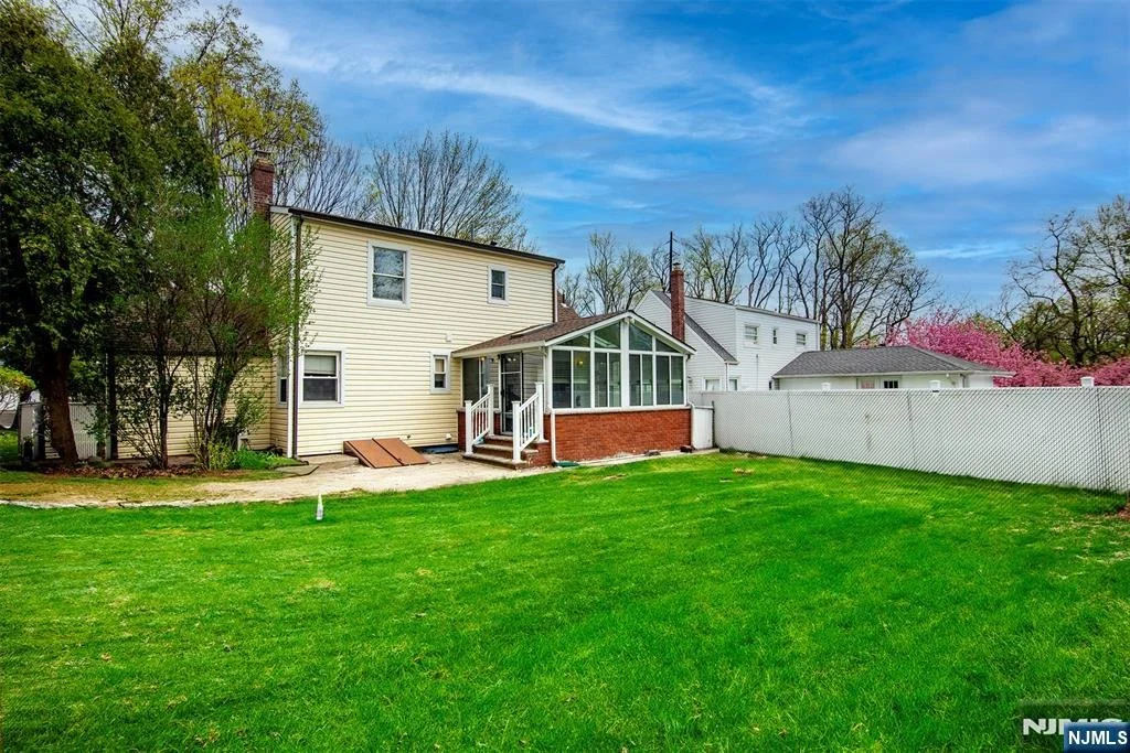 Photo of 352 Billington