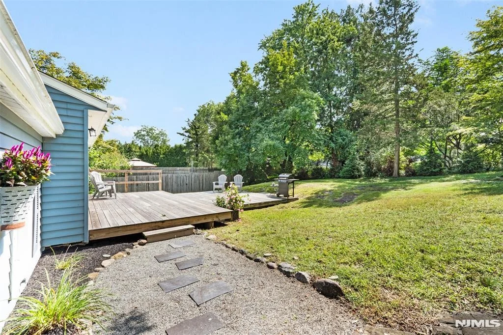 Photo of 32 Foothill
