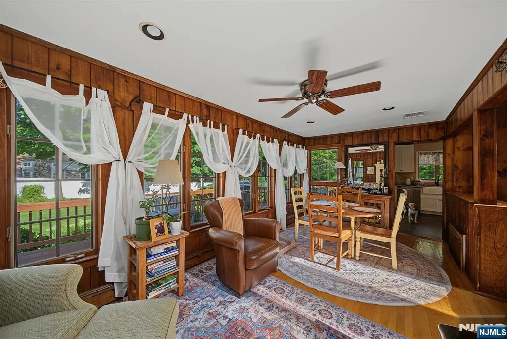 Photo of 16 Weir