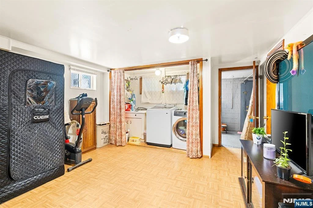Photo of 710 N 5th