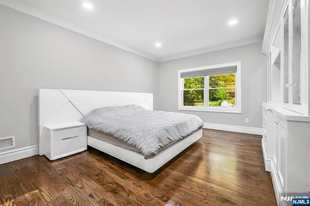 Photo of 7 Brookside