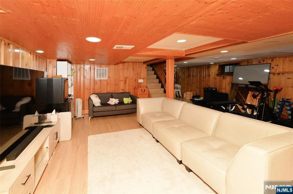 Photo of 612 Beech