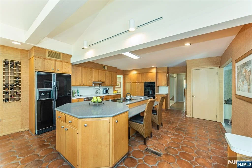 Photo of 2 Midvale