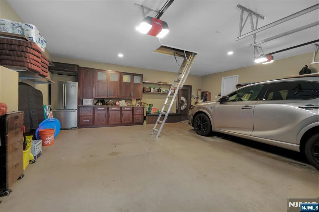 Photo of 806 Stella