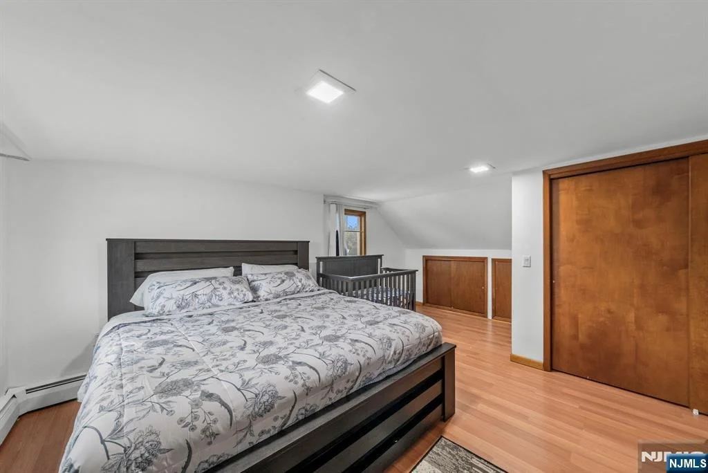 Photo of 101 Maple Hill
