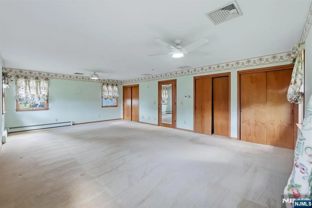 Photo of 23 Glendale