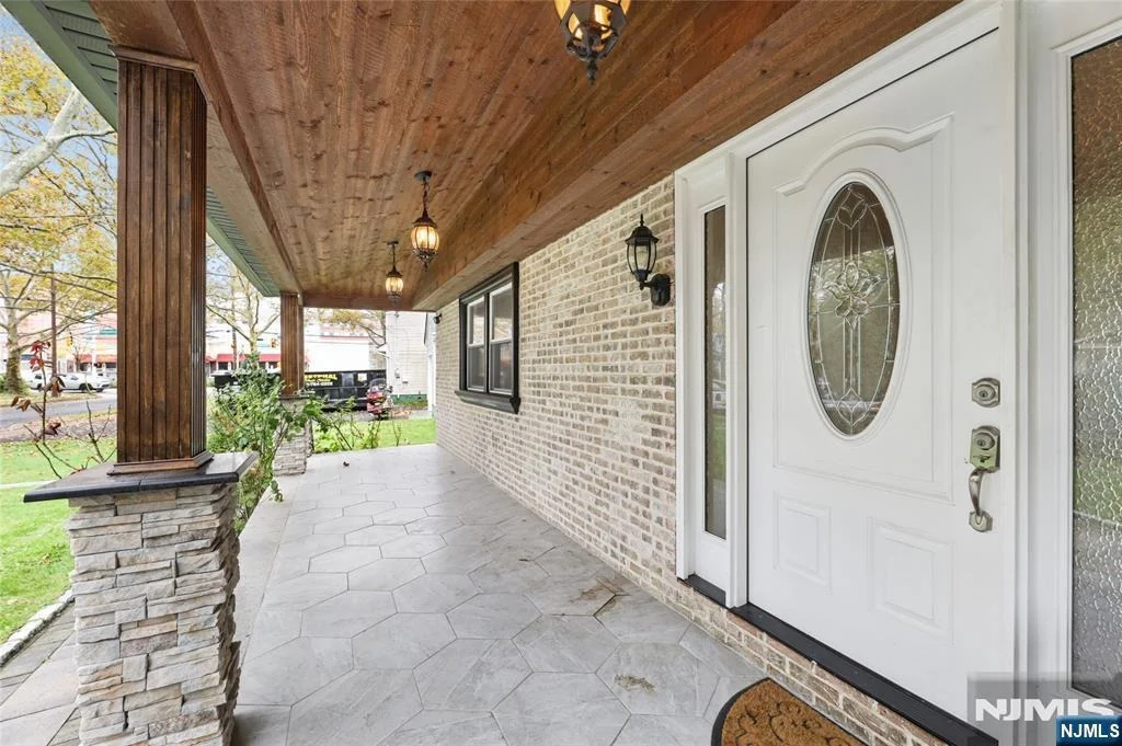 Photo of 707 Chadwick