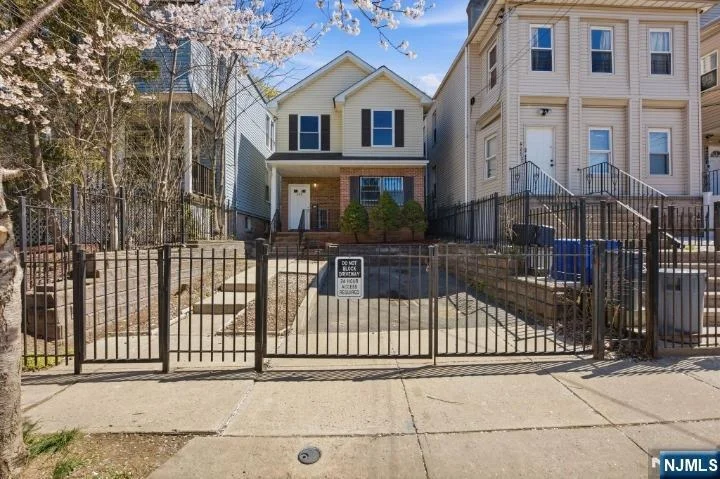 Photo of 424 15th