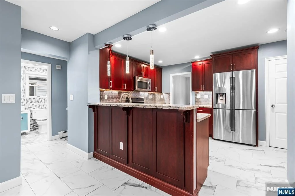Photo of 175 Manning