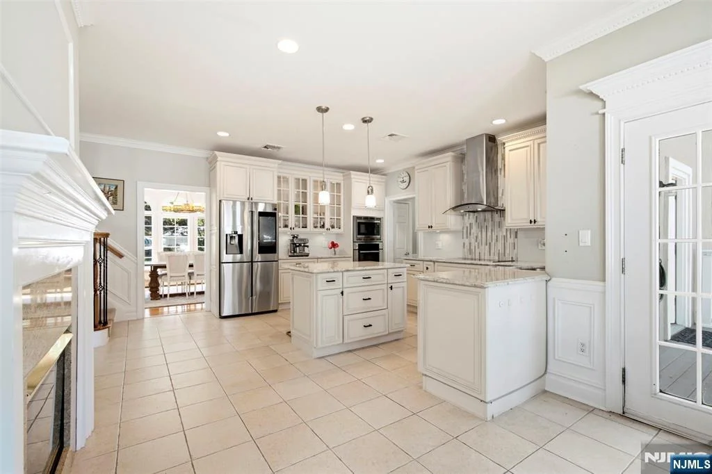 Photo of 18 Henmar