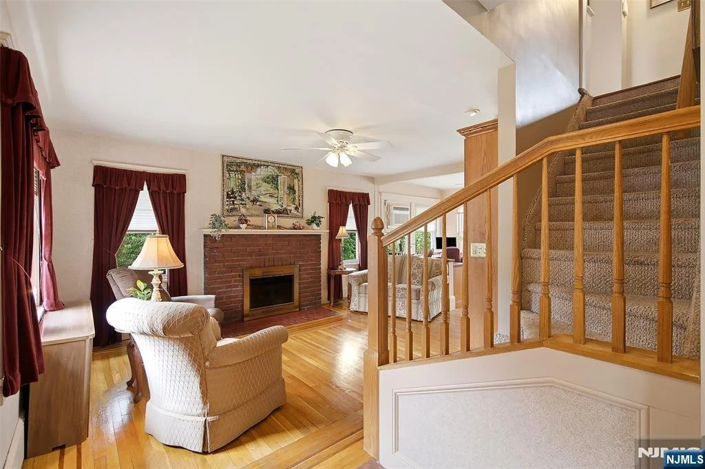 Photo of 156 Larch