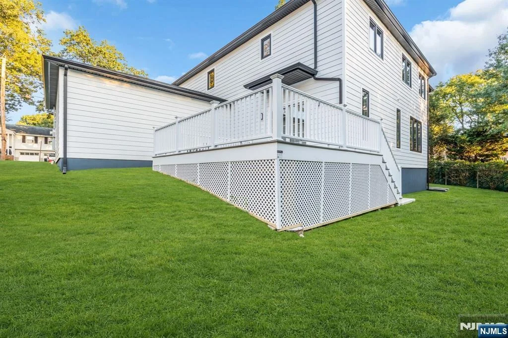 Photo of 515 Salem
