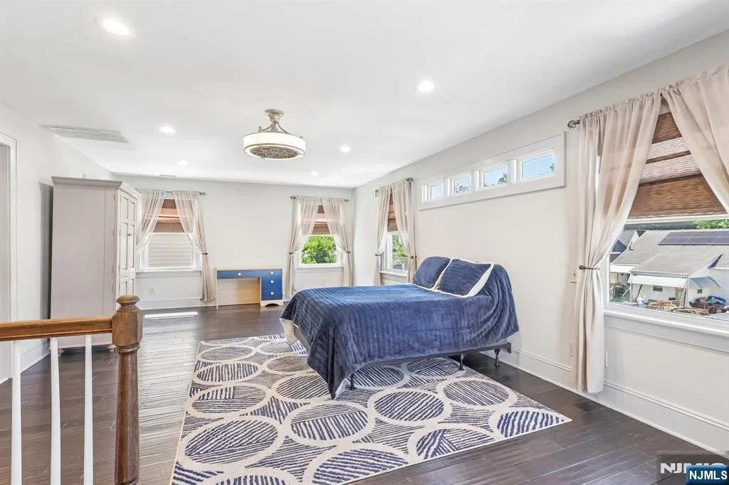 Photo of 1032-1034 Kipling