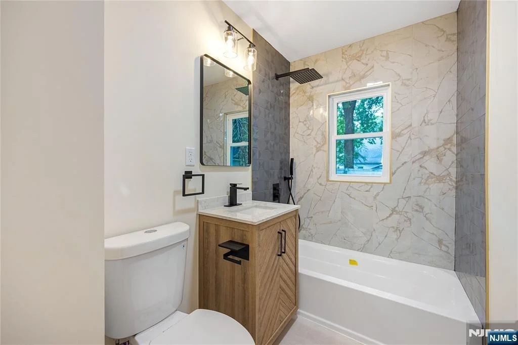 Photo of 253 Intervale