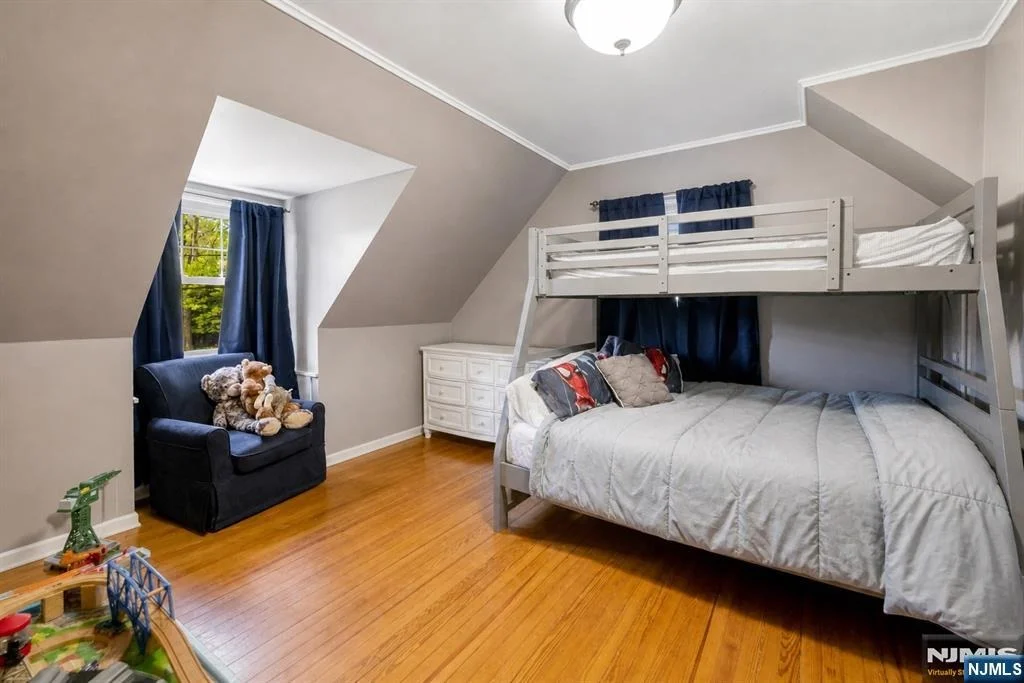 Photo of 99 Oneida