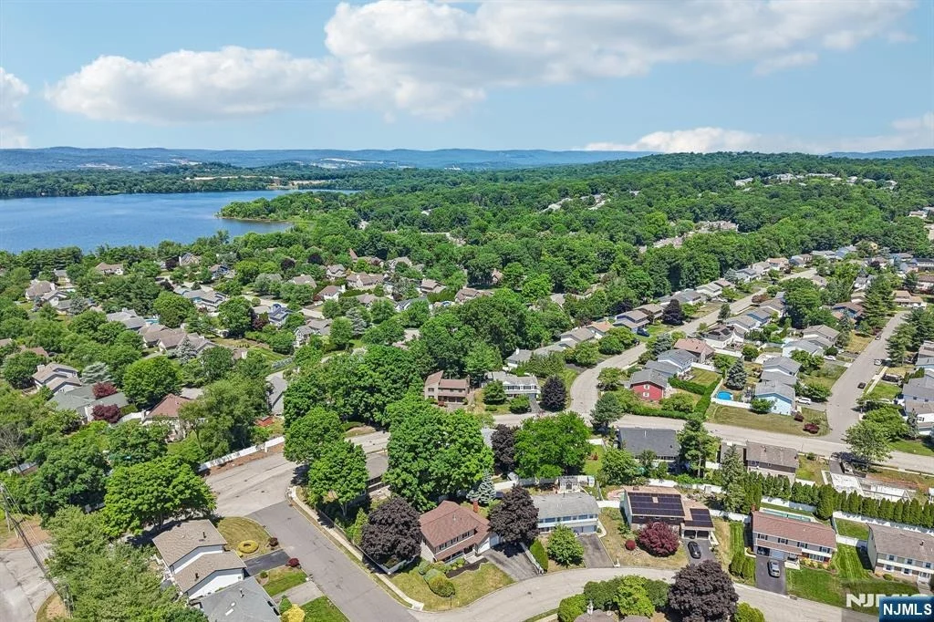 Photo of 4 Holyoke
