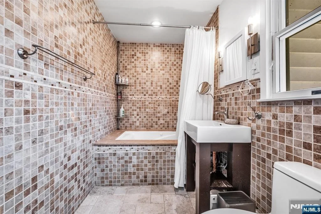 Photo of 408 Chelsea