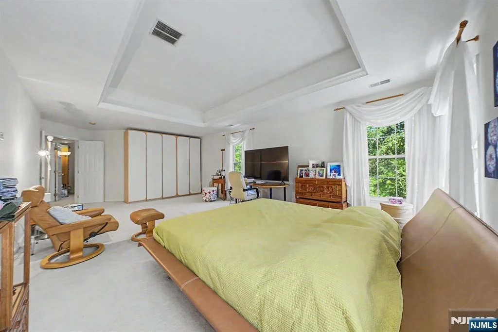 Photo of 6 Boulder