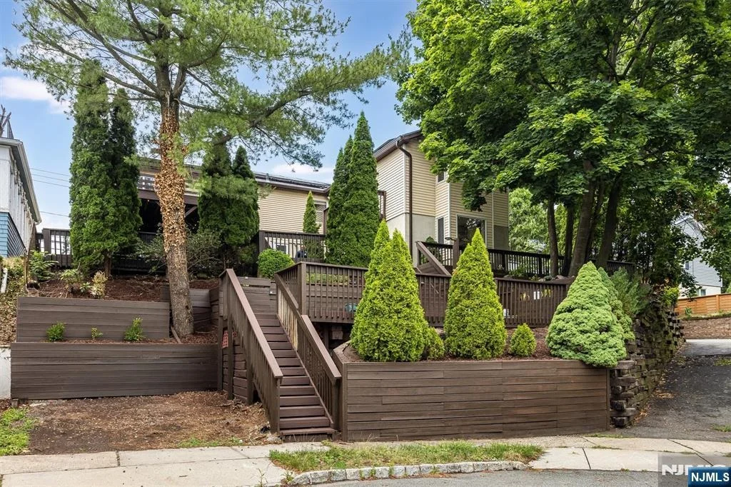 Photo of 373 Orange