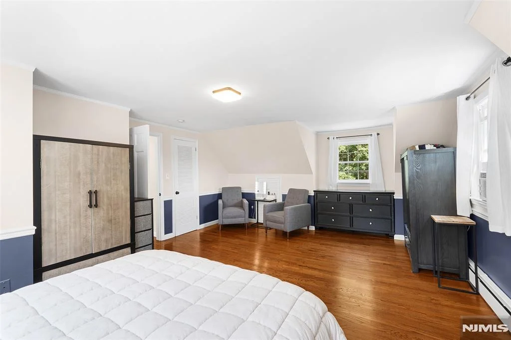 Photo of 32 Foothill