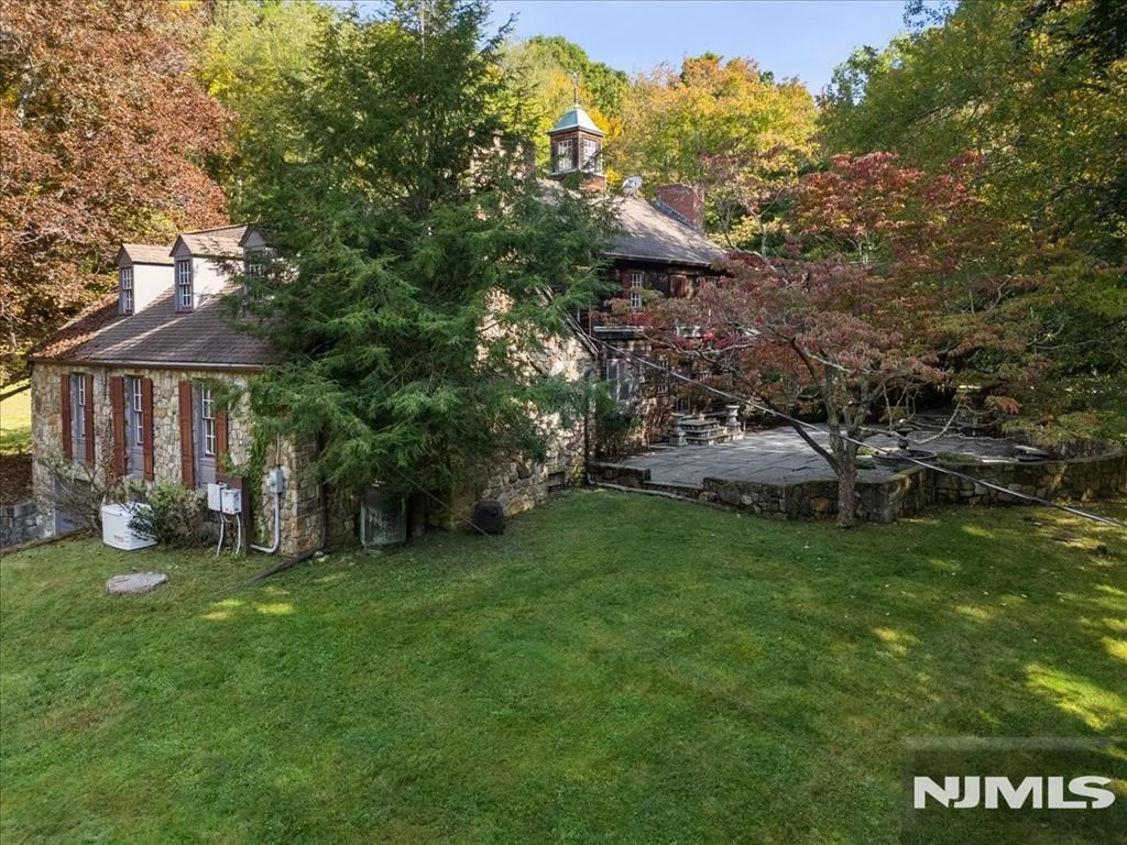 Photo of 568 Waterloo