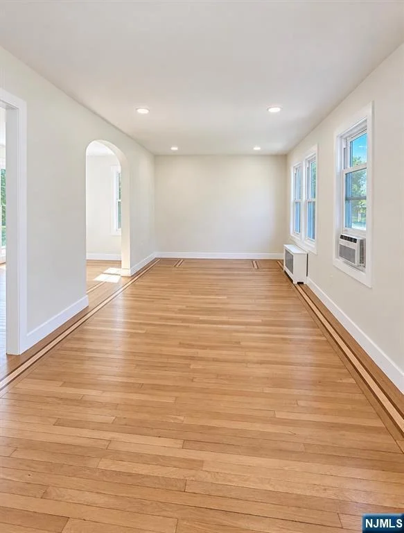 Photo of 693 Chestnut