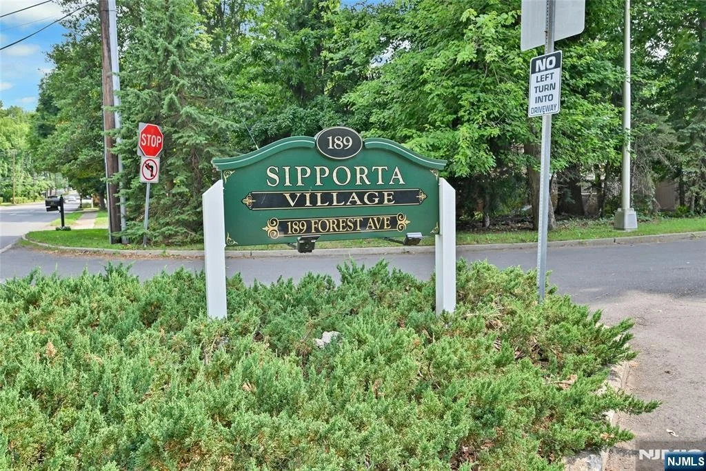 Photo of 189 Forest