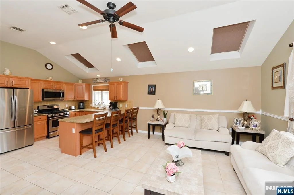 Photo of 120 Corabelle