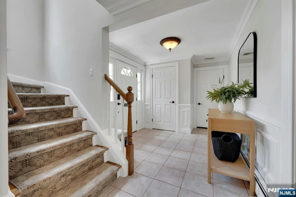 Photo of 140 Boulevard