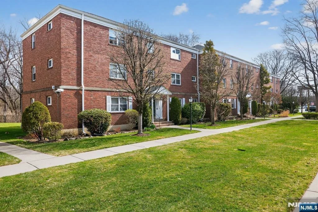 Photo of 243 Johnson