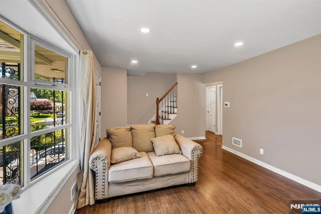 Photo of 101 Pinecrest