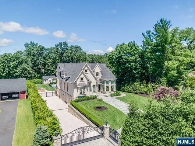 Photo of 63 Grandview