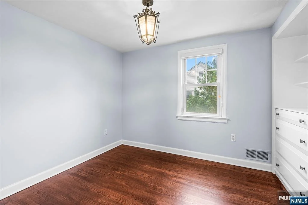 Photo of 175 Manning