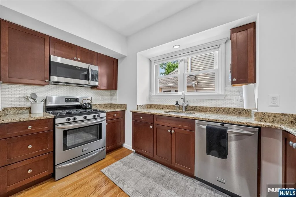 Photo of 129 Demarest