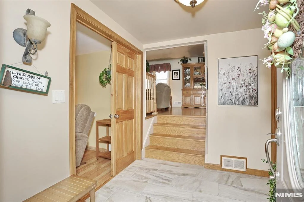 Photo of 79 Bell