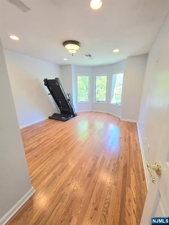 Photo of 335 Bullard