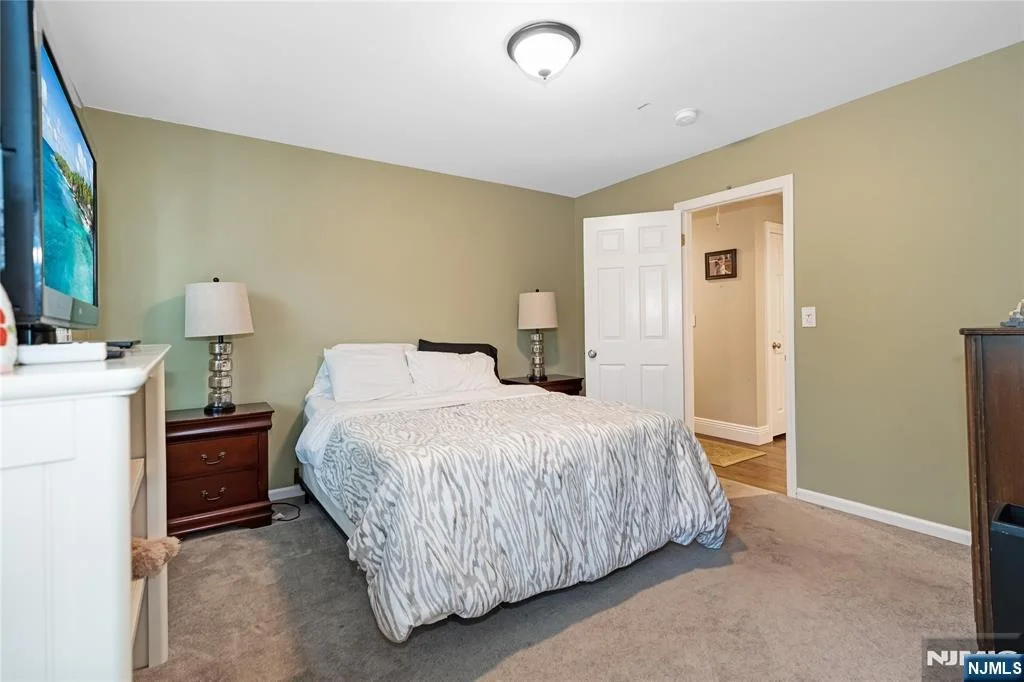 Photo of 285 Dunham