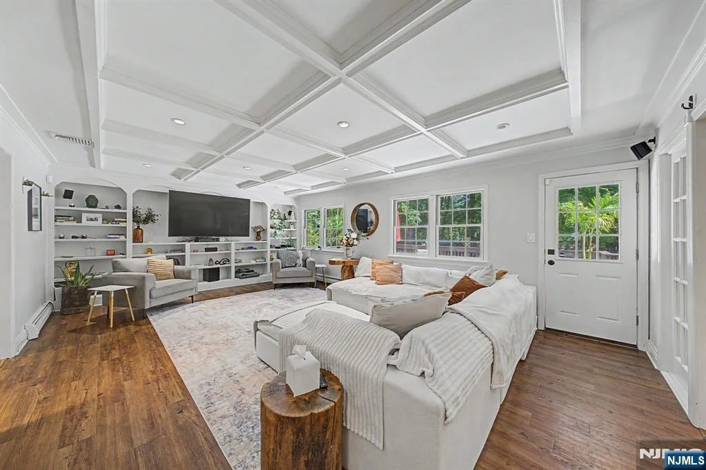Photo of 89 Closter Dock
