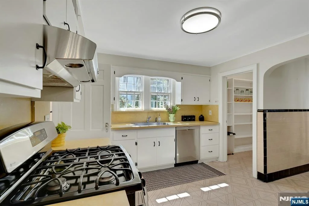 Photo of 26 Whittier